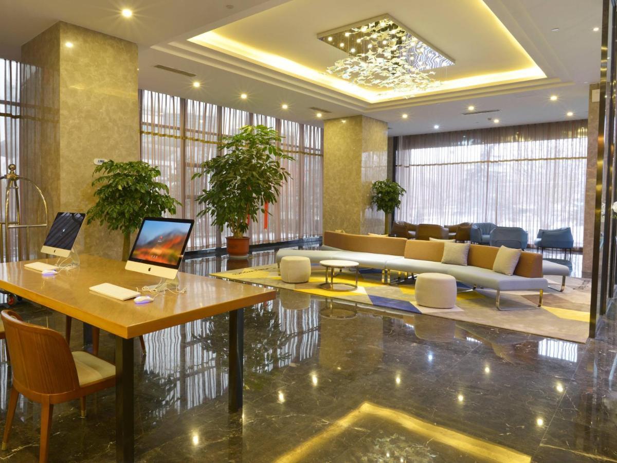 Holiday Inn Express - Jinan Exhibition Center, An Ihg Hotel Extérieur photo